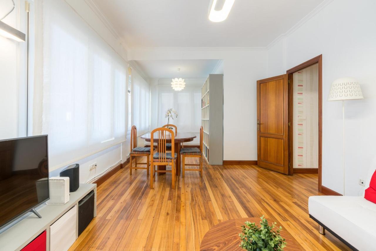 Ybarra Apartment By People Rentals Bilbao Kültér fotó